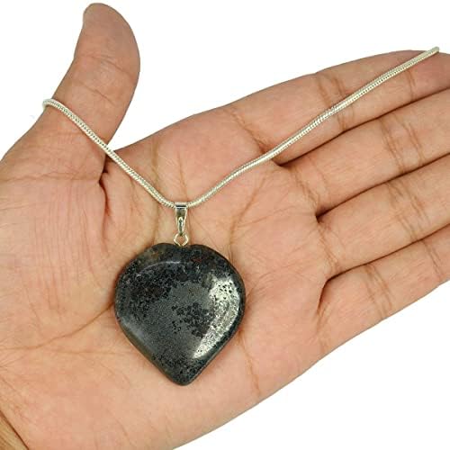 Pandantiv de piatră naturală de vindecare în formă de inimă mică pandantiv de piatră de cristal / medalion cu lanț metalic
